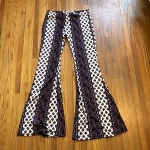 Sizing: 8-10 USA, 28 in waist and hip 38.5 inches